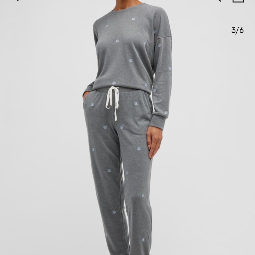 PJ Salvage snowflake jammie set